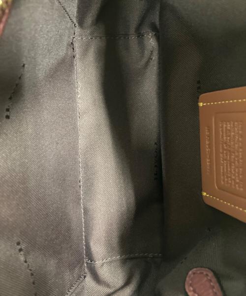 COACH（コーチ）COACH (コーチ) カメラチェーンショルダーバッグ バーガンディーの古着・服飾アイテム