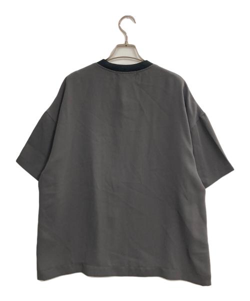 CULLNI（クルニ）CULLNI (クルニ) ショートスリーブシャツ グレーの古着・服飾アイテム