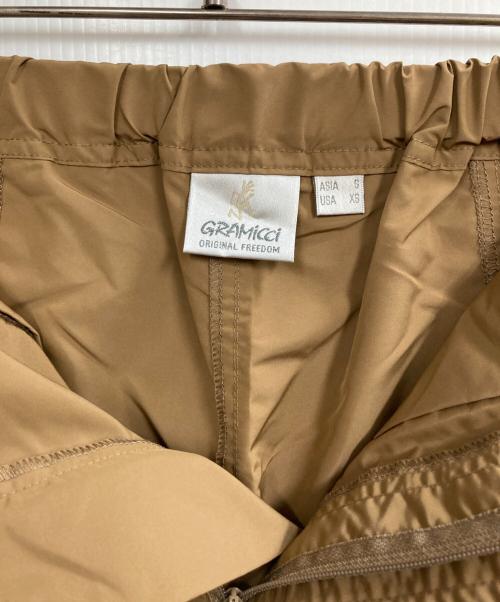 GRAMICCI（グラミチ）GRAMICCI (グラミチ) SHELL GEAR SHORTS ベージュ サイズ:Sの古着・服飾アイテム