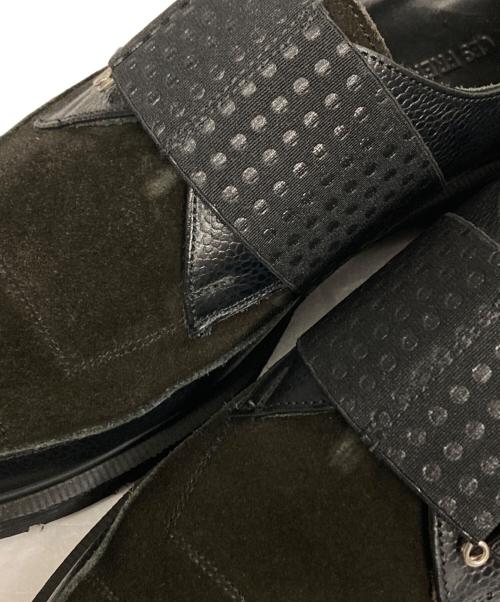 AVES CES FRERES by ART COMES FIRST（アート カムズ ファースト）AVES CES FRERES by ART COMES FIRST (アート カムズ ファースト) SOLOVAIR (ソロヴェアー) NUMLAI SHOES ブラック サイズ:8の古着・服飾アイテム