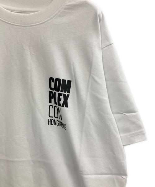 CLOTAPPAREL（クロットアパレル）CLOTAPPAREL (クロットアパレル) COMPLEXCON HONGKONG TEE ホワイト サイズ:Mの古着・服飾アイテム