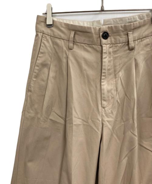 URU（ウル）URU (ウル) 2 TUCK WIDE PANTS ベージュ サイズ:2の古着・服飾アイテム