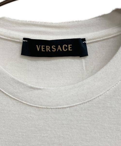 VERSACE（ヴェルサーチェ）VERSACE (ヴェルサーチェ) ロゴカッティングカットソー ホワイト サイズ:38の古着・服飾アイテム