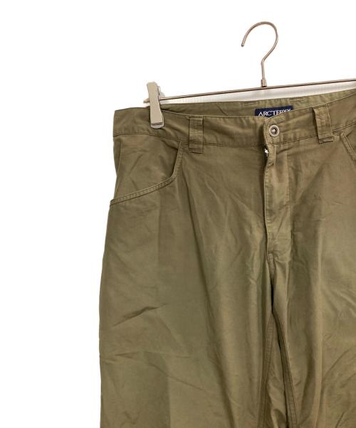 ARC'TERYX（アークテリクス）ARC'TERYX (アークテリクス) ハーフパンツ カーキ サイズ:34の古着・服飾アイテム