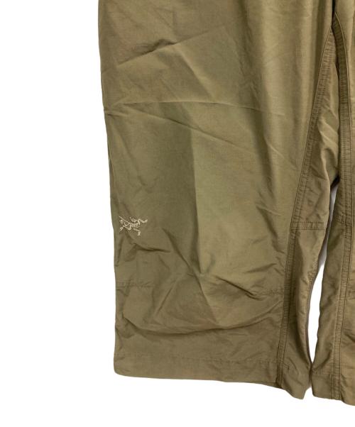 ARC'TERYX（アークテリクス）ARC'TERYX (アークテリクス) ハーフパンツ カーキ サイズ:34の古着・服飾アイテム