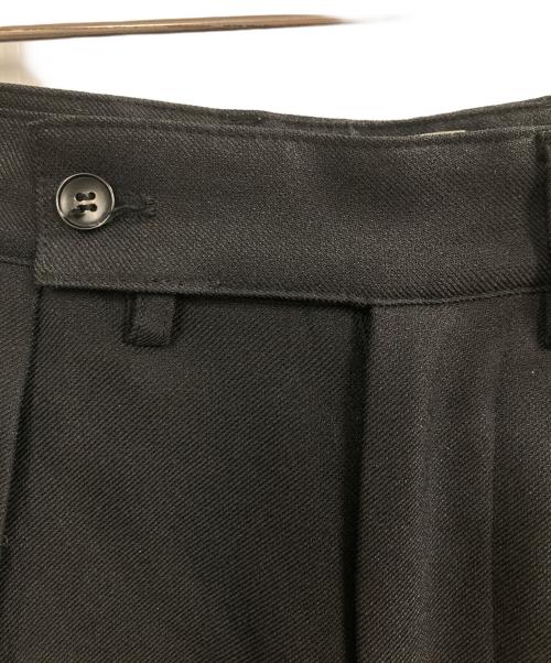Toironier（トワロニエ）Toironier (トワロニエ) 2tuck Tapered Pants ブラック サイズ:1の古着・服飾アイテム