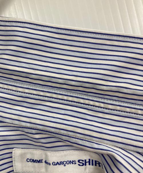 COMME des GARCONS SHIRT（コムデギャルソンシャツ）COMME des GARCONS SHIRT (コムデギャルソンシャツ) Romain Eugene Campens バックプリントシャツ ブルー サイズ:Mの古着・服飾アイテム