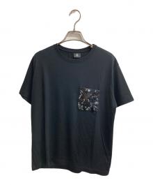 PAUL SMITH（ポールスミス）の古着「ビジューポケットTシャツ」｜ブラック
