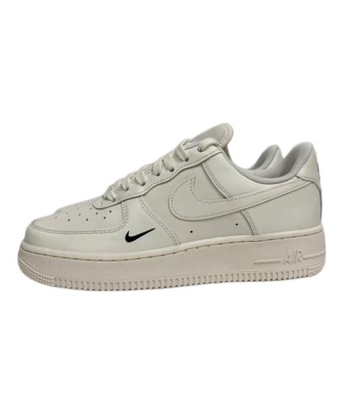 NIKE（ナイキ）NIKE (ナイキ) AIR FORCE 1 '07 ESS ホワイト サイズ:24.5の古着・服飾アイテム