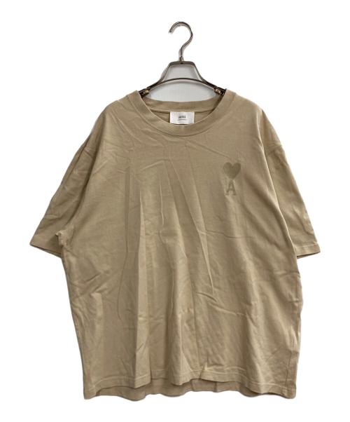 AMI Alexandre Mattiussi（アミアレクサンドルマテュッシ）AMI Alexandre Mattiussi (アミアレクサンドルマテュッシ) 刺繍Tシャツ ベージュ サイズ:XLの古着・服飾アイテム