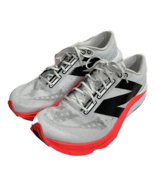 NEW BALANCE（ニューバランス）NEW BALANCE (ニューバランス) FuelCell Pvlse v1 ホワイト サイズ:27の古着・服飾アイテム