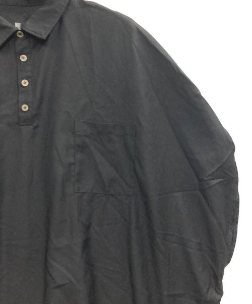 NOT CONVENTIONAL（ノットコンベンショナル）NOT CONVENTIONAL (ノットコンベンショナル) ポンチョ ブラック サイズ:Freeの古着・服飾アイテム