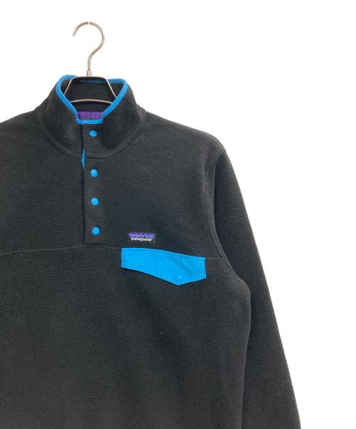 Patagonia（パタゴニア）Patagonia (パタゴニア) Synchilla Snap-T Black × Light Blue サイズ:Mの古着・服飾アイテム