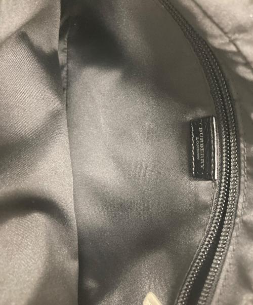 BURBERRY（バーバリー）BURBERRY (バーバリー) ノヴァチェックセカンドバッグ ブラックの古着・服飾アイテム