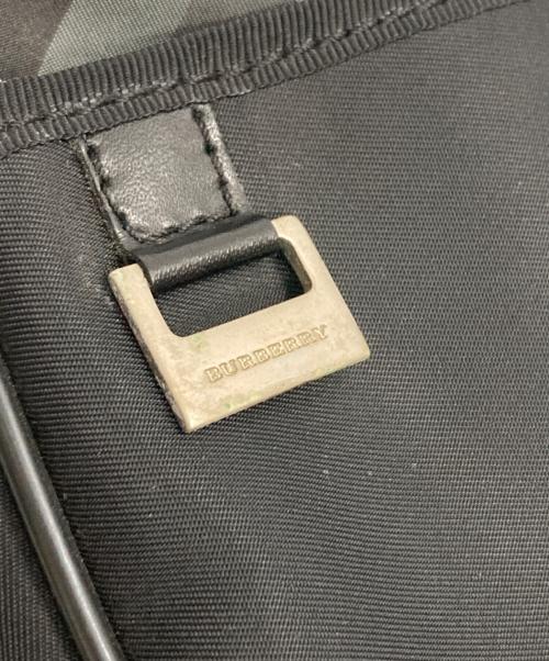 BURBERRY（バーバリー）BURBERRY (バーバリー) ノヴァチェックセカンドバッグ ブラックの古着・服飾アイテム