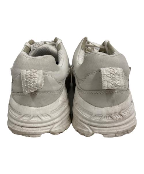UGG（アグ）UGG (アグ) ローカットスニーカー ホワイト サイズ:26.0cmの古着・服飾アイテム