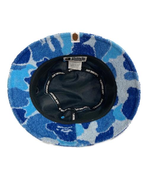A BATHING APE（アベイシングエイプ）A BATHING APE (アベイシングエイプ) カモフラバケットハット ブルーの古着・服飾アイテム