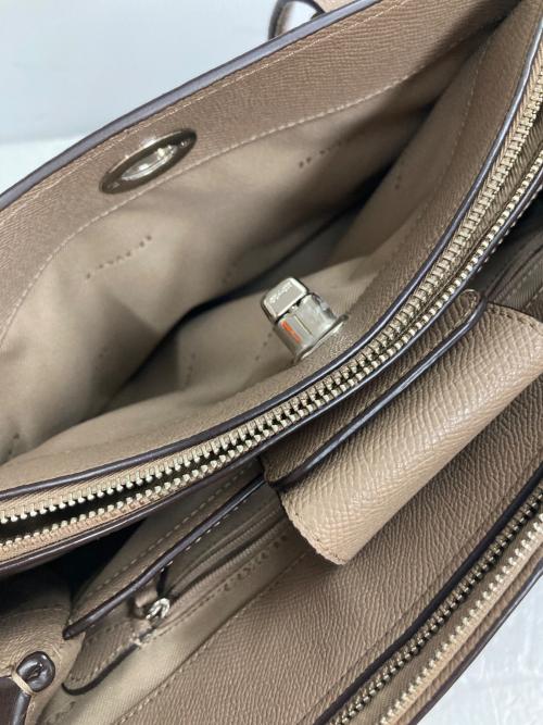 COACH（コーチ）COACH (コーチ) ハンドバッグ ベージュの古着・服飾アイテム