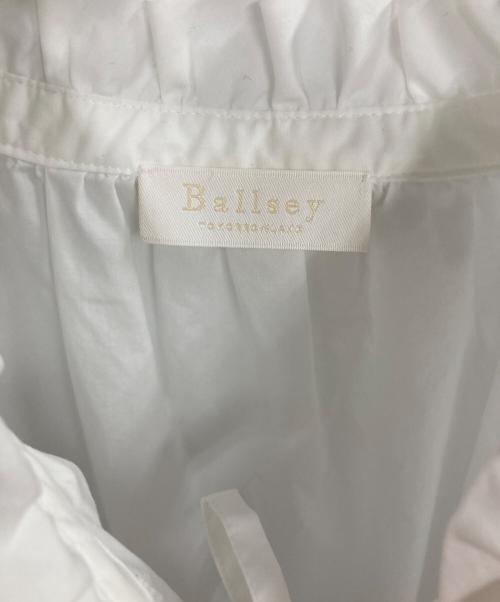 BALLSEY（ボールジィ）BALLSEY (ボールジィ) プロセスドコットン ネックフリルブラウス ホワイト サイズ:36の古着・服飾アイテム
