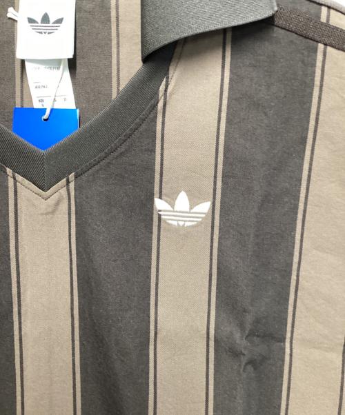 adidas（アディダス）adidas (アディダス) ショートスリーブ ACOFFE/EARTH ブラウン サイズ:Ｍ 未使用品の古着・服飾アイテム