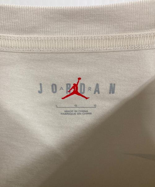 JORDAN（ジョーダン）JORDAN (ジョーダン) TRAVIS SCOTT (トラヴィススコット) Logo Tee ベージュ サイズ:Lの古着・服飾アイテム