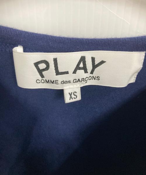 PLAY COMME des GARCONS（プレイコムデギャルソン）PLAY COMME des GARCONS (プレイコムデギャルソン) ワンポイントTシャツ ネイビー サイズ:XSの古着・服飾アイテム