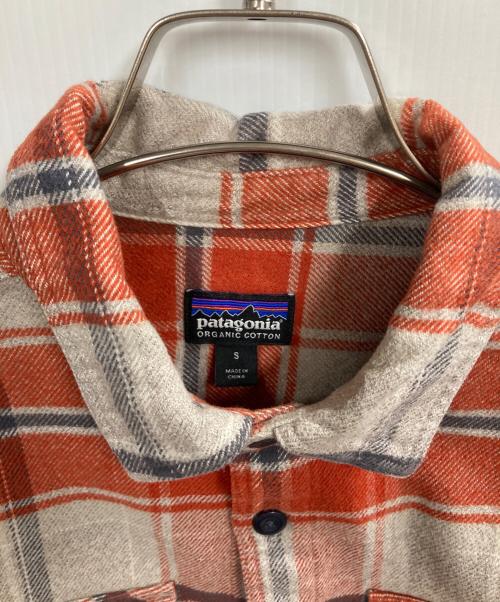 Patagonia（パタゴニア）Patagonia (パタゴニア) フィヨルド・フランネル・シャツ オレンジ サイズ:Sの古着・服飾アイテム