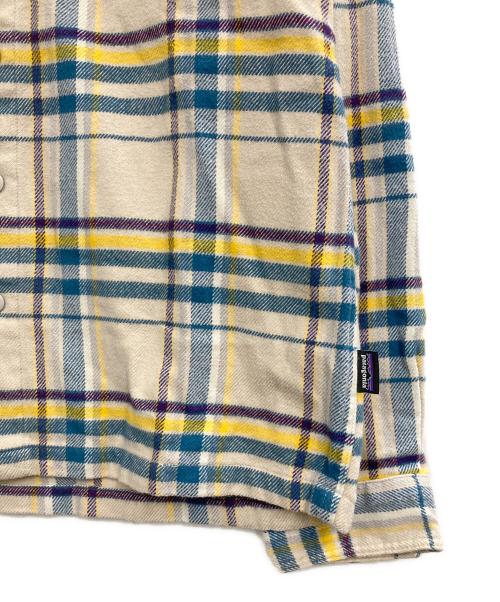 Patagonia（パタゴニア）Patagonia (パタゴニア) フィヨルド・フランネル・シャツ アイボリー サイズ:XSの古着・服飾アイテム