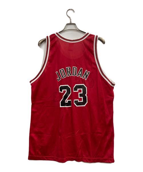 Champion（チャンピオン）Champion (チャンピオン) CHICAGO BULLS ゲームシャツ レッド サイズ:48の古着・服飾アイテム