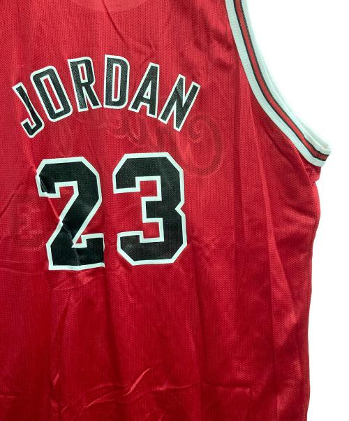 Champion（チャンピオン）Champion (チャンピオン) CHICAGO BULLS ゲームシャツ レッド サイズ:48の古着・服飾アイテム