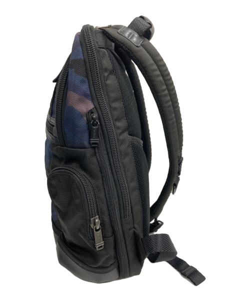 TUMI（トゥミ）TUMI (トゥミ) ALPHA BRAVO ブルーカモの古着・服飾アイテム