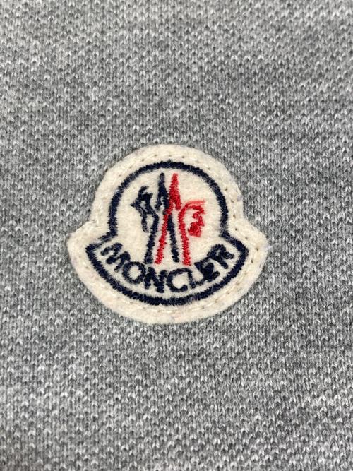 MONCLER（モンクレール）MONCLER (モンクレール) ポロシャツ グレー サイズ:--の古着・服飾アイテム