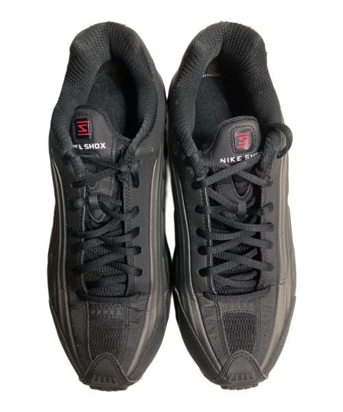 NIKE（ナイキ）NIKE (ナイキ) NIKE SHOX R4 BLACK/BLACK-BLACK-BRIGHT CRIMSON ブラック サイズ:27.5cmの古着・服飾アイテム