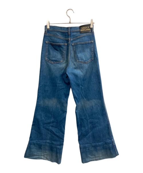 GUCCI（グッチ）GUCCI (グッチ) 20AW ロゴパッチウォッシュドフレアデニムパンツ ブルー サイズ:25の古着・服飾アイテム