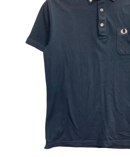 FRED PERRY（フレッドペリー）FRED PERRY (フレッドペリー) ポロシャツ ネイビー サイズ:Sの古着・服飾アイテム