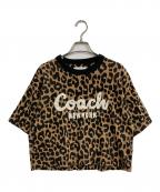 COACHコーチ）の古着「レオパード カーシヴ シグネチャー クロップド Tシャツ」｜ブラウン