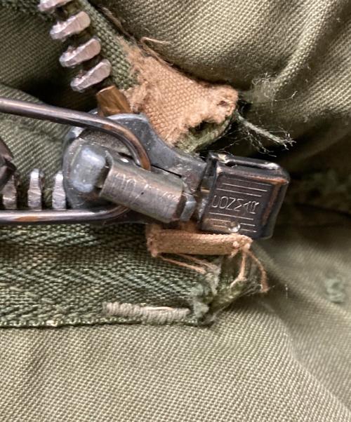 USED（ユーズド）USED (ユーズド) M65フィールドジャケット1st オリーブ サイズ:記載なし（実寸サイズを参照ください）の古着・服飾アイテム