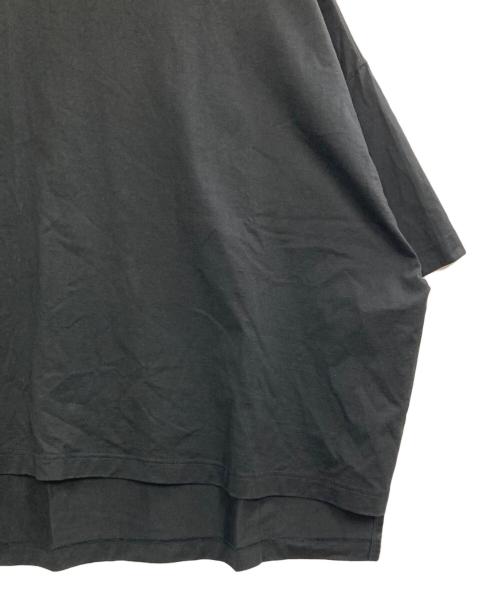 COGTHEBIGSMOKE（コグザビッグスモーク）COGTHEBIGSMOKE (コグザビッグスモーク) DELTA T-SHIRT ブラック サイズ:記載無しの古着・服飾アイテム