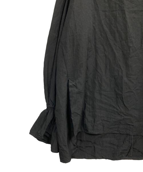 BEARDSLEY（ビアズリー）BEARDSLEY (ビアズリー) ギャザーカフスシャツ ブラック サイズ:Fの古着・服飾アイテム