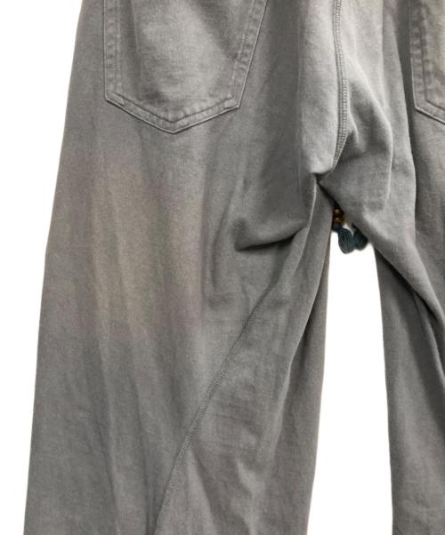 NVRFRGT（ネヴァーフォーゲット）NVRFRGT (ネヴァーフォーゲット) 別注 3D TWISTED LOUNGE PANTS グレー サイズ:2の古着・服飾アイテム