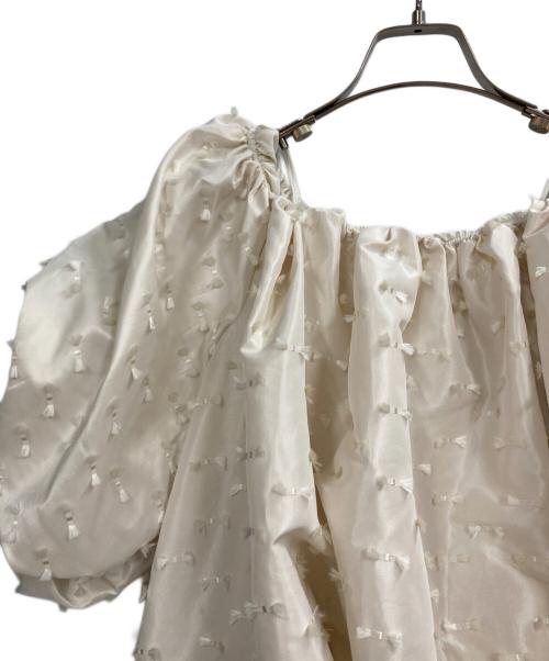 Ameri（アメリ）AMERI (アメリ) RIBBON LIKE BALLOON SHORT TOP アイボリー サイズ:Fの古着・服飾アイテム