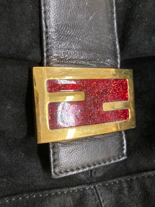 FENDI（フェンディ）FENDI (フェンディ) Vintage Red glitter finish Suede Mamma Baguette ブラックの古着・服飾アイテム