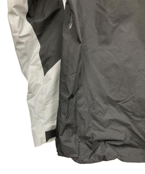ARC'TERYX（アークテリクス）ARC'TERYX (アークテリクス) ALPHA JACKET M Black/Solitude/Jungl サイズ:Lの古着・服飾アイテム