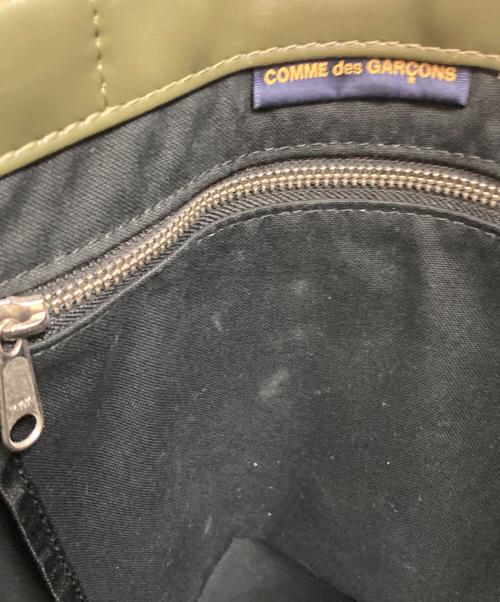 COMME des GARCONS（コムデギャルソン）COMME des GARCONS (コムデギャルソン) エコレザーPVCバッグプリントトートバッグ オリーブの古着・服飾アイテム