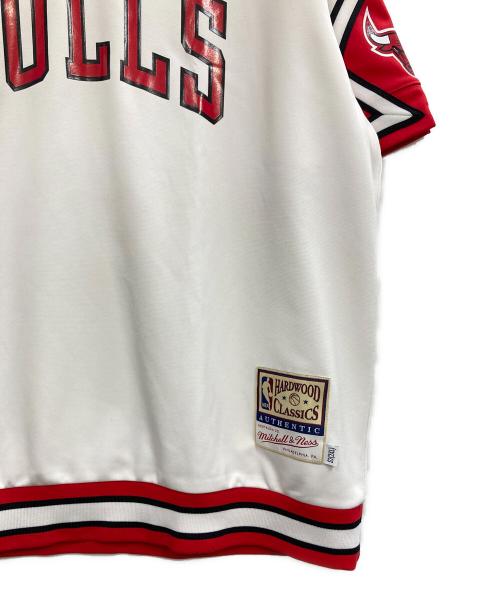 MITCHELL & NESS（ミッチェルアンドネス）MITCHELL & NESS (ミッチェルアンドネス) 1987-88/BULLSゲームシャツ ホワイト サイズ:52(2XL)の古着・服飾アイテム