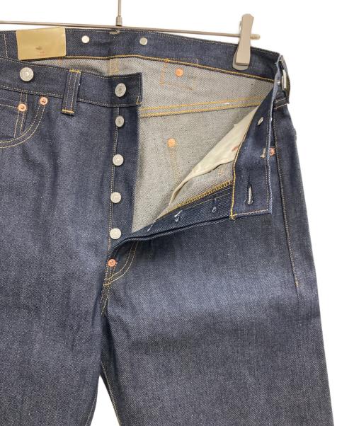 LEVI'S VINTAGE CLOTHING（リーバイス ビンテージ クロージング）LEVI'S VINTAGE CLOTHING (リーバイス ビンテージ クロージング) 復刻501XX 1933モデルデニムパンツ インディゴ サイズ:W33×L34 未使用品の古着・服飾アイテム