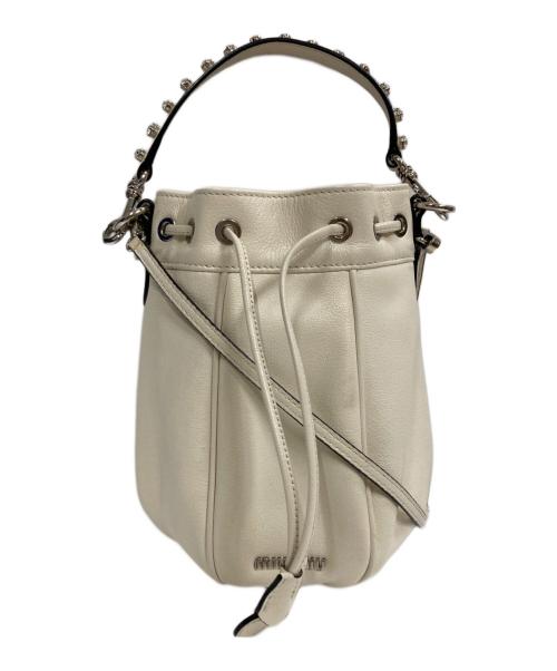 MIU MIU（ミュウミュウ）MIU MIU (ミュウミュウ) レザー タッセル 巾着 2WAYショルダーバッグ ホワイトの古着・服飾アイテム