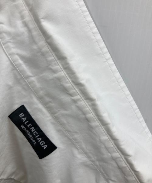 BALENCIAGA（バレンシアガ）BALENCIAGA (バレンシアガ) バックプリントシャツ ホワイト サイズ:40の古着・服飾アイテム