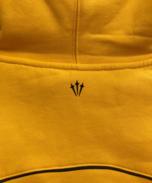 NIKE（ナイキ）NIKE (ナイキ) DRAKE (ドレイク) NOCTA Cardinal Stock Hoodie イエロー サイズ:XXLの古着・服飾アイテム