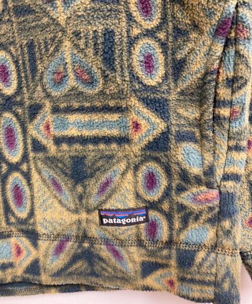 Patagonia（パタゴニア）Patagonia (パタゴニア) 総柄ライトウェイトシンチラセーター オリーブ サイズ:Lの古着・服飾アイテム